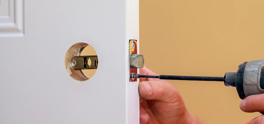 Stuck Door Knobs Repair in Discovery Bay, CA